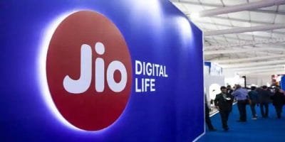 Jio Down: रिलायंस जियो की Calling और SMS सेवाएं 3 घंटे रही बाधित, यूजर्स ने किया हैशटेग का उपयोग
