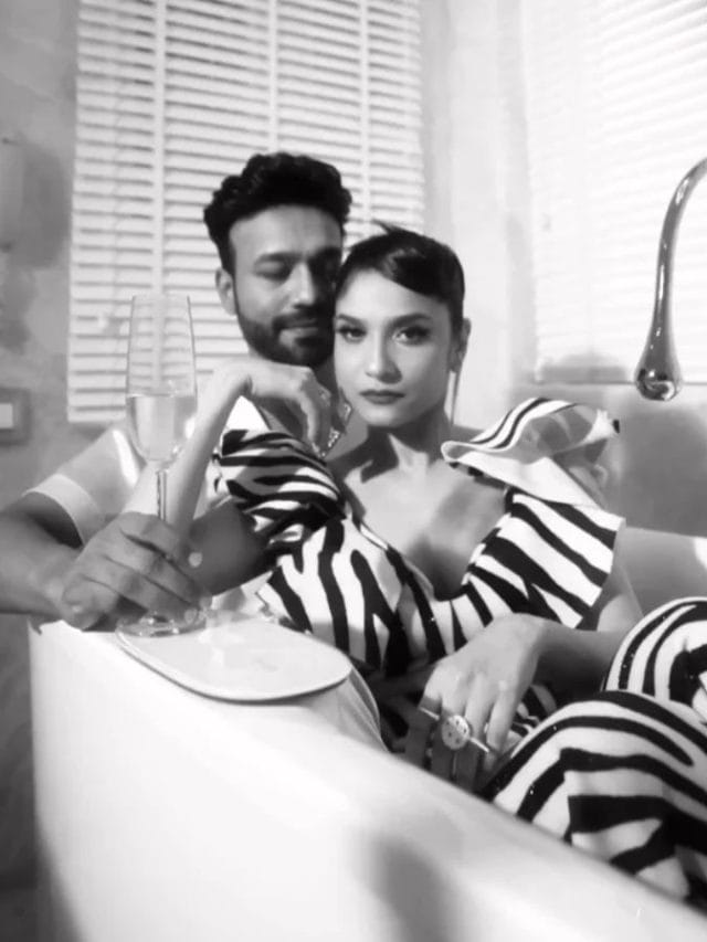 अंकिता लोखंडे ने पति विक्की जैन संग करवाया रोमांटिक फोटोशूट