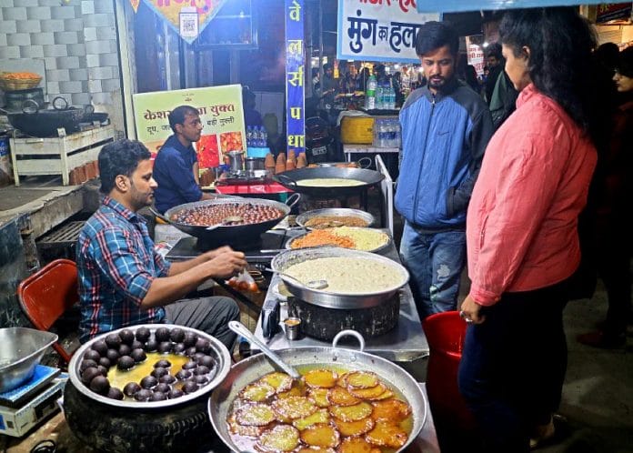 f0fc7430-4ef5-4fda-bbb3-1888f6178dc4 Indore Night Culture