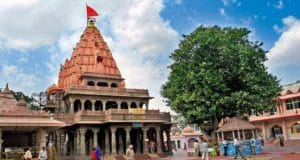MP Tourism: मध्य प्रदेश में स्थित है कई ऐतिहासिक मंदिर, हैरान कर देंगे चमत्कार