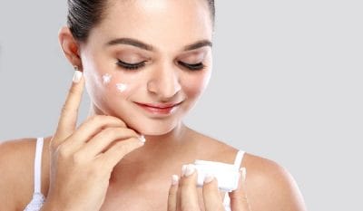 Skin Tips: इस नुस्खे से घर पर बनाएं Vitamin C Night Cream, खिल उठेगी त्वचा