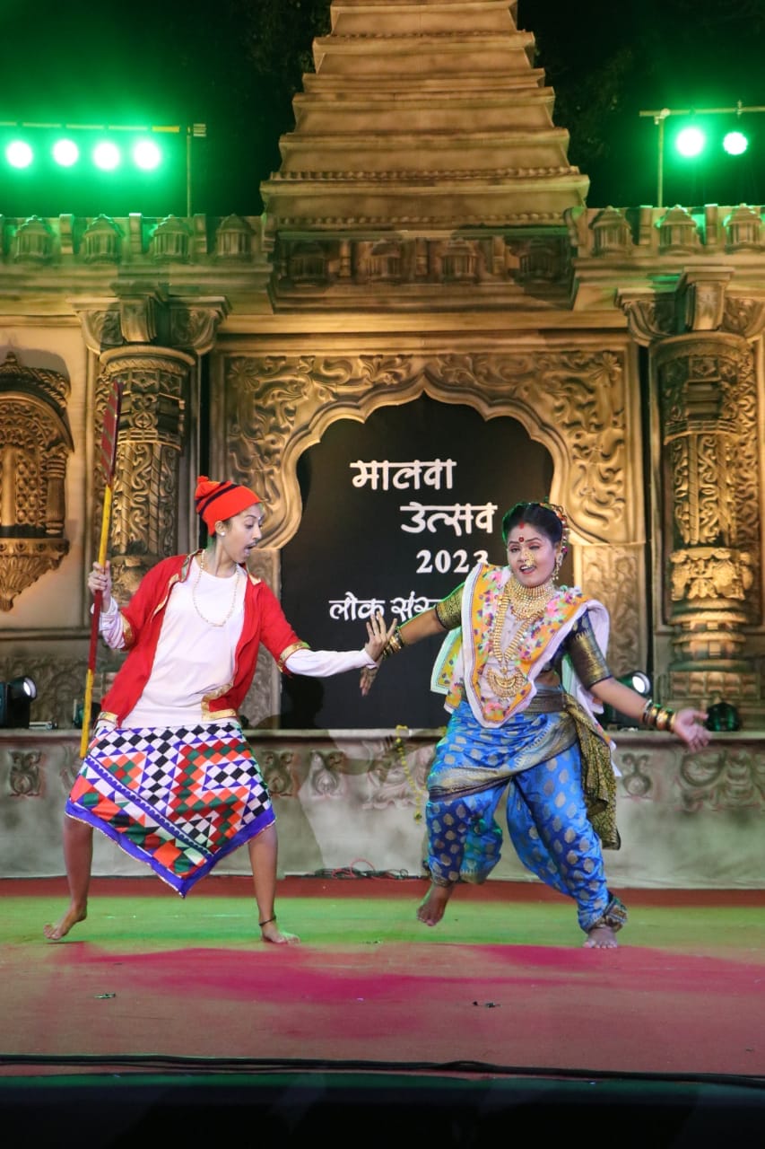 Indore News: मालवा उत्सव में कलाकारों ने दी मनमोहक प्रस्तुतियां, दर्शकों का उमड़ी भीड़