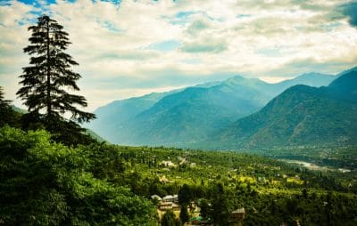 Jubbal Hill Station: हिमाचल की हसीन वादियों में परिवार संग बिताएं छुट्टियां, इन 6 जगहों का जरूर करें दीदार
