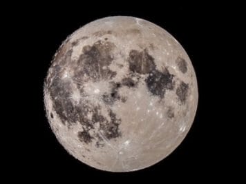 1 अगस्त को दिखेगा साल का दूसरा सुपरमून, बदल जाएगी इन राशियों की किस्मत