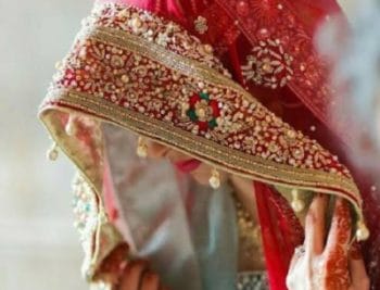 लुटेरी दुल्हन : दो सगे भाइयों से हुई दो बहनों की शादी, पहली रात घरवालों को नशीला पदार्थ खिलाया, जेवर नगदी और कीमती सामान लेकर रफूचक्कर