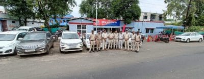 पुलिस के हत्थे चढ़ा ट्रेवल के नाम पर ठगी करने वाला गिरोह, एक करोड़ की गाड़ियां बरामद