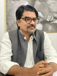 पीयूष बबेले को निर्भीक लेखन के लिए मिलेगा अंतरराष्ट्रीय “महात्मा पुरस्कार-2023”