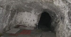 caves of Rishikesh 