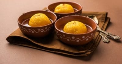 दिवाली पर मेहमानों के लिए बनाएं डिलिशियस राजभोग मिठाई, जानें रेसिपी और बनाने की विधि
