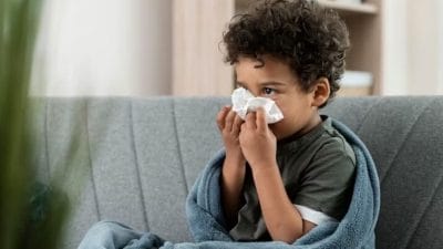 3 से 8 साल के बच्चों में बढ़ा व्हाइट लंग सिंड्रोम का खतरा, जानें इसके लक्षण व बचाव