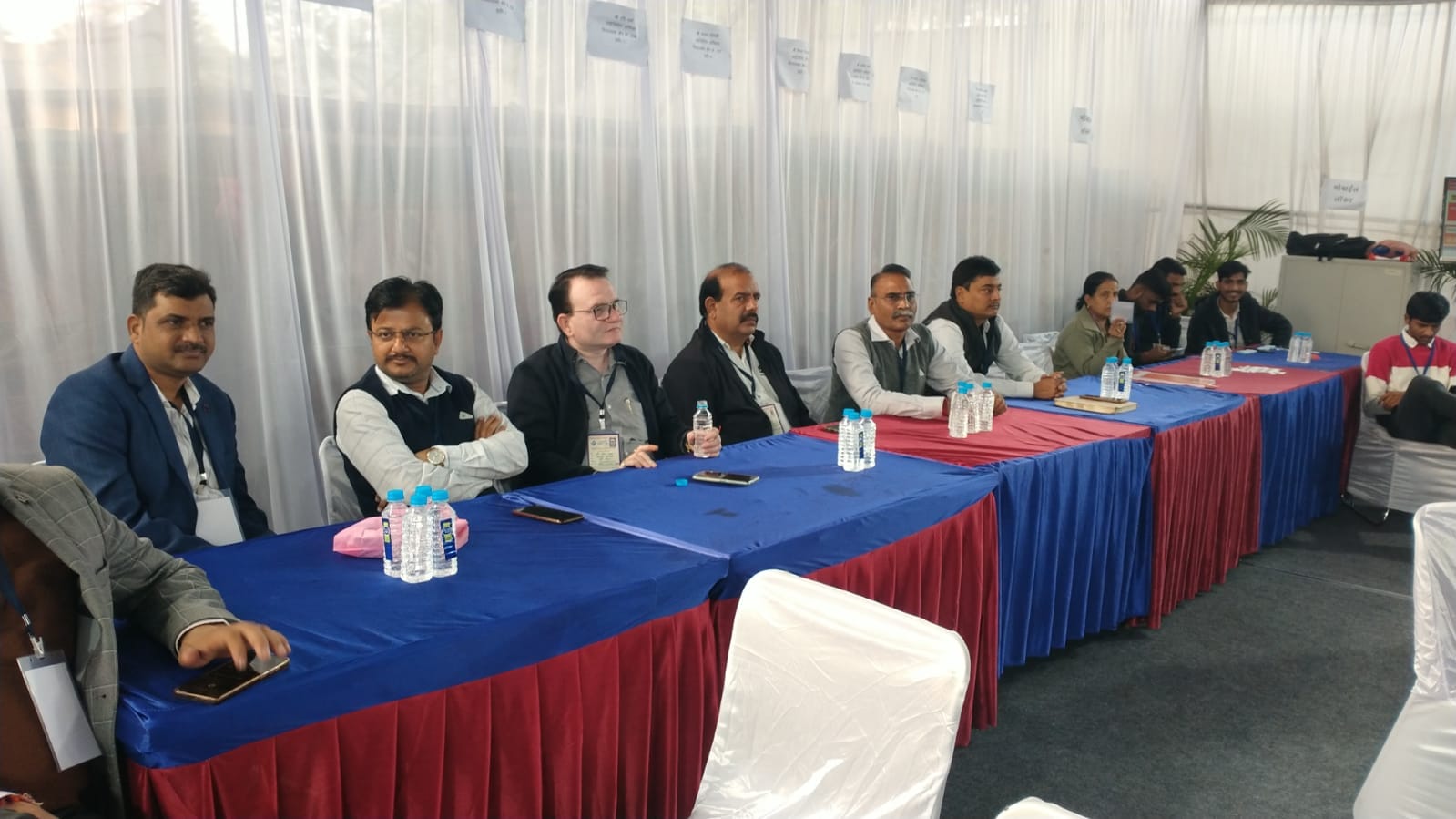 इंदौर जिला प्रशासन ने चुनाव में किए कई नवाचार, पत्रकारों का हुआ सम्मान