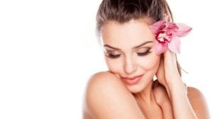 Skin Care Tips: स्किन को चमकदार बनाने में मदद करता है टमाटर से बना स्क्रब, इस तरह करें इस्तेमाल