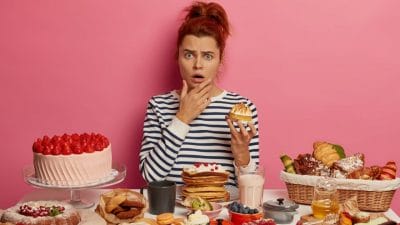 Food Cravings: पेट भर जाता है पर मन नहीं भरता, क्या आपके साथ भी होता है ऐसा, तो ऐसे कंट्रोल करें फूड क्रेविंग