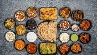 Popular Food: पश्चिम भारत की यात्रा में जरूर चखें ये 5 लाजवाब व्यंजन, पारंपरिक स्वाद आएगा पसंद