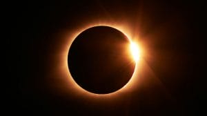 Surya Grahan : 2026 में इस दिन लगेगा साल का पहला सूर्य ग्रहण, भारत में दिखेगा? जानें डेट टाइम और सूतककाल