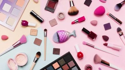 टीनएजर्स को जरूर ट्राई करना चाहिए ये Makeup Tips, मिलेगा बोल्ड और सटल लुक