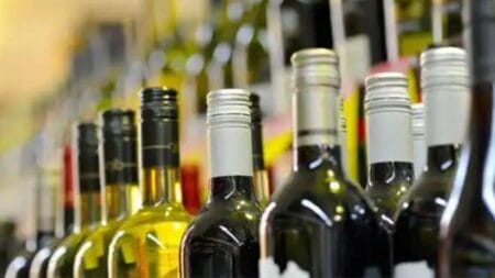 Bhopal News: आबकारी विभाग ने की कार्रवाई, जब्त किए करीब 42 हजार रुपए के अवैध शराब liquor