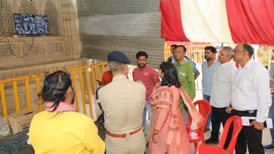 Lok Sabha Election 2024 : जिला निर्वाचन अधिकारी ने मतगणना कक्ष एवं स्ट्रांग रूम का किया निरीक्षण, मतगणना की व्यवस्थाएँ 25 मई तक पूरी करने के निर्देश