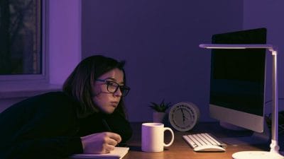 लंबी Night Shift के लिए अपनाएं ये 4 तरीके, रहेंगे ताजगी से भरपूर