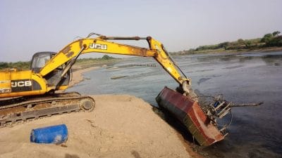 Gwalior News : रेत के अवैध उत्खनन के खिलाफ बड़ी कार्रवाई, सात पनडुब्बी और एक पोकलेन मशीन जब्त