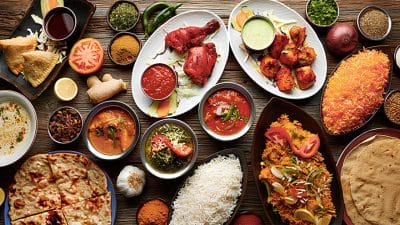 Popular Food: यूपी के इन 5 शहरों में मिलते हैं ये स्वादिष्ट व्यंजन, स्वाद ऐसा कि हो जाएंगे दीवाने