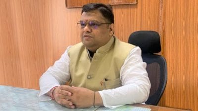 MP News: वसूली करिए उसकी वफादारी मत निभाइए.. रायसेन शराब फैक्ट्री मामले में श्रम विभाग पर भड़के NCPCR अध्यक्ष प्रियंक कानूनगो