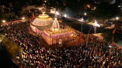 गुरु पूर्णिमा पर MP के इस शहर में मिलता है सबकुछ मुफ्त, पूरा शहर करता है मेहमानों को स्वागत