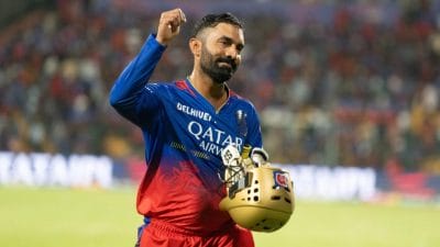 Dinesh Karthik: दिनेश कार्तिक को मिली बड़ी जिम्मेदारी, बनाए गए आरसीबी के बैटिंग कोच और मेंटर
