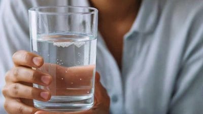 पानी भी करता है दवा का काम, जानें सही तरीके से पानी पीने के लाभ, पानी पिएं वजन घटाएं