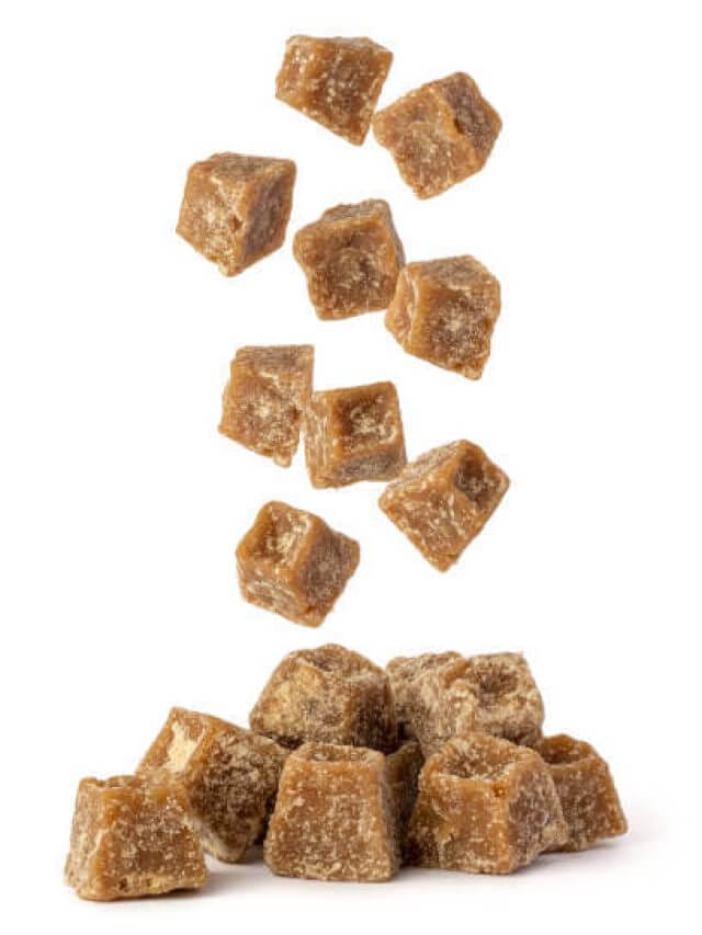 8 कारण क्यों गुड़ चीनी से बेहतर है