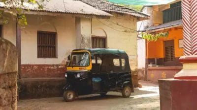 देश के इस गांव में किसी भी घर में नहीं जलता चूल्हा, अनोखी है यहां की परंपरा