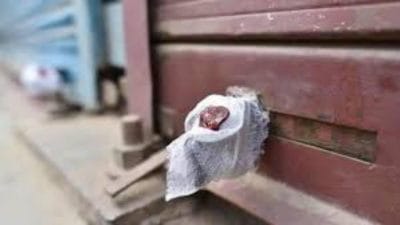 दमोह प्रशासन का बड़ा फैसला, सराफा बाजार की इमारत को जर्जर घोषित, दशहरे पर दुकानें बंद रखने का आदेश