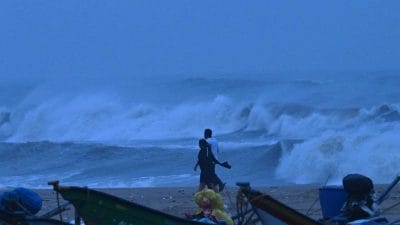 आज तमिलनाडु-पुडुचेरी तट से टकरा सकता है Cyclone Fengal, 90 किमी प्रतिघंटा की रफ्तार से चलेगी हवाएं, रेड अलर्ट जारी