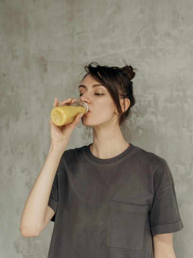 सुबह खाली पेट पिएं यह खट्टा-मीठा जूस, सर्दी-खांसी से मिलेगा छुटकारा, तेज हो जाएगी आंखों की रोशनी !