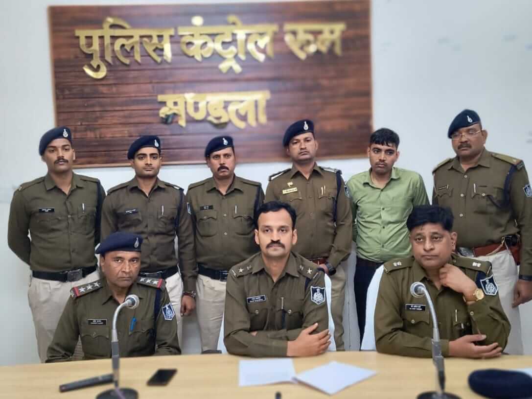 मंडला : 16 राज्यों में 7 करोड़ की धोखाधड़ी करने वाला साइबर ठग गिरोह का पर्दाफाश