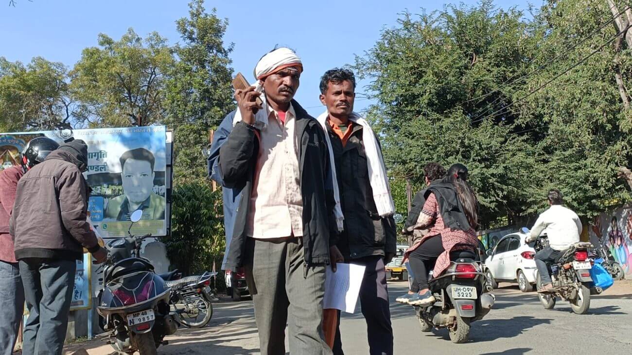 तंत्र-मंत्र का चक्कर और पैसा कमाने के लालच में फंसा एक शख्स, आदिवासी युवक से 4 लाख रुपए की ठगी