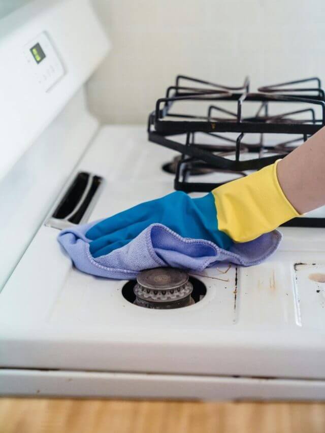 Kitchen Tips : आपके Gas Burner में हो रही है यह प्रॉब्लम तो बिल्कुल न करें इग्नोर, नहीं तो हो जाएगी बड़ी अनहोनी