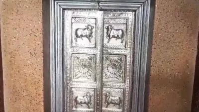 पन्ना: मुंबई के व्यापारी ने जुगल किशोर मंदिर में किया 26 किलो चांदी का दान, बना आकर्षण का केंद्र