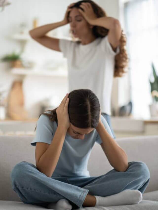 Emotional Neglected Child Signs: 6 संकेत बताते हैं बच्चे को है आपके अटेंशन की जरूरत, न करें अनदेखा, वरना होगा पछतावा