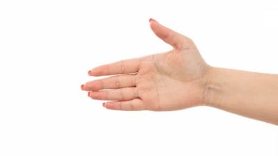हाथ रखने का तरीका खोलेगा पर्सनैलिटी के राज, पता चलेगा कैसे व्यक्ति हैं आप