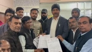 पत्रकार मुकेश चंद्राकर की हत्या से पत्रकारों में आक्रोश, राष्ट्रपति के नाम एसडीएम को सौंपा ज्ञापन, हत्यारों को फांसी देने की मांग