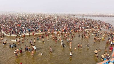 Mahakumbh 2025 : महाकुंभ स्नान के लिए पुलिस कांस्टेबल ने मांगी छुट्टी, ASP को लिखा भावुक पत्र “मेरे जीवन में पुनः ये योग नहीं आयेगा”