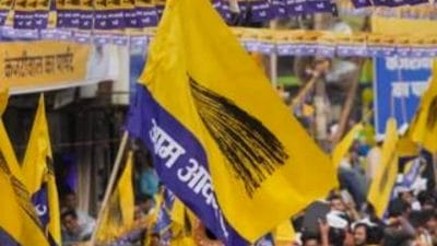 मनीष सिसोदिया को उम्मीद जनता फिर मौका देगी, आतिशी ने कहा जंग जारी रहेगी, केजरीवाल ने BJP को दी बधाई