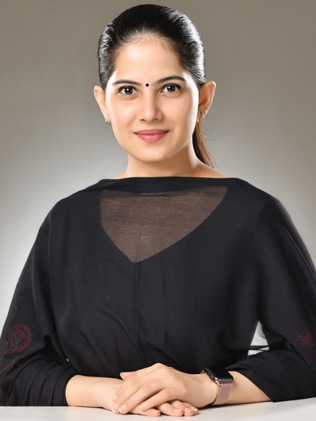 जया किशोरी ने शेयर किया अपनी बेदाग और चमकती स्किन का रहस्य, बताया – बचपन से अपनाती हूँ यह फेस पैक! केवल 3 चीजों से करें तैयार