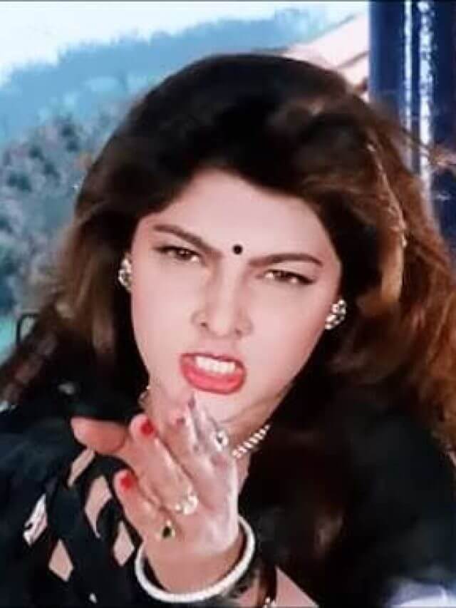 40 फ्लॉप फिल्मों के बाद एक हिट के लिए तरसते सुपरस्टार का भाग्य बदला, ममता कुलकर्णी ने बढ़ाया साथ, और चमक उठी किस्मत -‘वे एक महान हस्ती हैं’