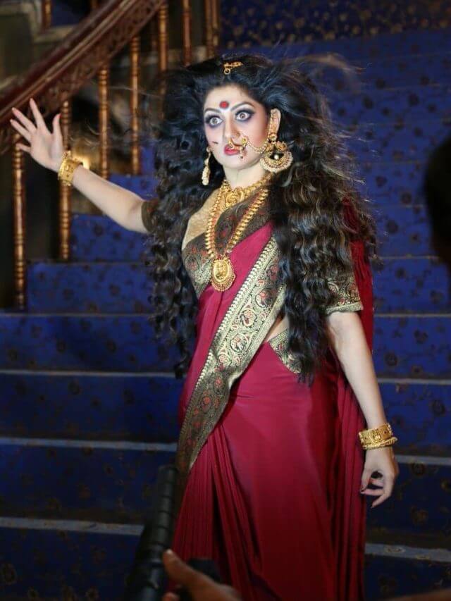 MV5BNmI2NzUxMmItZjk1YS00MjA3LTg1NDItZmU0YmQ4NDk1M2FhXkEyXkFqcGc@._V1_