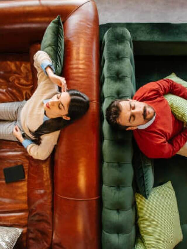 रिश्ते में बढ़ती खामोशी का कारण क्या है? Silent Treatment के पीछे की वजह जानें और इसे संभालने का सही उपाय खोजें।