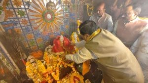 सीएम डॉ मोहन यादव की सुरक्षा में चूक, करीला के जानकी मंदिर में लोहे की सीढ़ी टूटी, बड़ा हादसा टला