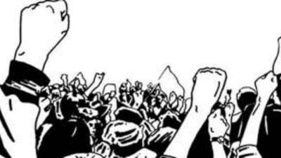 सतना में छात्रों का हंगामा, कलेक्टर बंगले के सामने आधी रात को दिया धरना