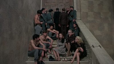 100 देशों में बैन की गई ये कंट्रोवर्शियल फिल्म, खौफनाक सीन देख कांप गई थी दर्शकों की रूह